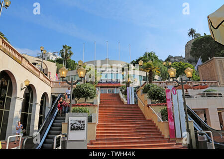 Fontvieille, Monaco - Juni 13, 2014: moderne Stadt Veranstaltungsort für Live-Musik Stockfoto