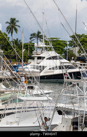 Quepos ist ein kleines boomenden Hafenstadt an der Pazifikküste von Costa Rica, einer der besten Orte der Welt für Big Game Fischen. Stockfoto