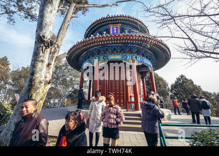 Zhoushang Pavillon in Jingshan Park in Peking, China Stockfoto