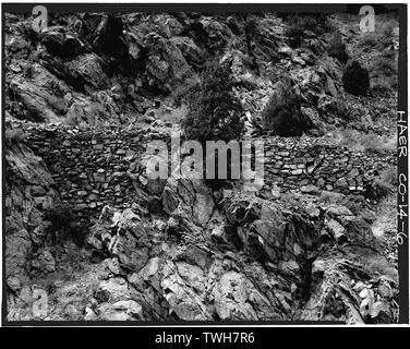 Iraklions auf North Bank von S. Platte River. Blick Nordosten aus einer Entfernung von 50 Fuß. - Denver und Rio Grande Iraklions, östlich von South Platte, Waterton, Jefferson County, CO Stockfoto