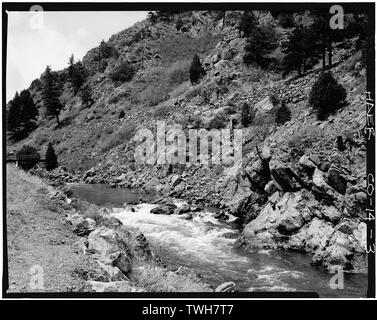 Iraklions am Nordufer der S. Platt River. Rund 2,3 Meilen stromaufwärts von Keystone Bridge entfernt. - Denver und Rio Grande Iraklions, östlich von South Platte, Waterton, Jefferson County, CO Stockfoto