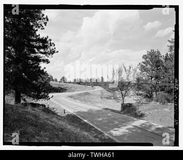 Route 87, Straße Ausrichtung nördlich von Route 385. Anzeigen N. - Wind Cave Straßen und Brücken, Hot Springs, Fall River County, SD; South Dakota State Highway Kommission; Civilian Conservation Corps; Bingham, Jesse; Bingham, Tom; McDonald, Jesse; stabiler, John; stabiler, Charles; Moss, John C; Roosevelt, Theodore; Goodwin, George; Cammerer, Arno; Norbeck, Peter; TJ Tobin Bauunternehmen; nordwestlichen Bauunternehmen; Flyte, William; John W Strahan Bauunternehmen; Brady Engineering Company; Grau, Charles, Feld team Projektleiter; Magdalenos, Christine, Landschaftsarchitekt; Marston, C Stockfoto