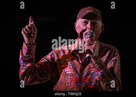 Roskilde, Dänemark. Juni, 2019 20. Roskilde, Dänemark - Juni 20., 2019. Die amerikanische surf rock und Vocal group die Beach Boys führt ein Live Konzert in Roskilde Kongrescenter in Roskilde. Hier Sänger, Songwriter und Musiker Mike Liebe ist live auf der Bühne gesehen. (Foto: Gonzales Foto/Alamy leben Nachrichten Stockfoto