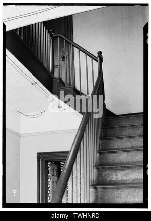 Historischer amerikanischer Gebäude Umfrage E. W. Russell, Fotograf, 18. März 1937 TEIL DER TREPPE IM ZWEITEN STOCK LANDUNG - 251 North Konzeption Straße (Haus), Mobile, Mobile County, AL Stockfoto