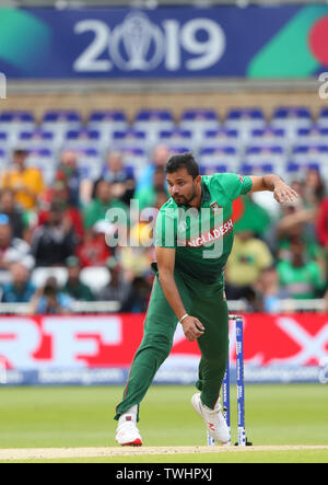 NOTTINGHAM, ENGLAND. 20. JUNI 2019: mashrafe Mortaza von Bangladesch bowling Während der Australien v Bangladesch, ICC Cricket World Cup Match, an der Trent Brücke, Nottingham, England. Credit: Cal Sport Media/Alamy leben Nachrichten Stockfoto