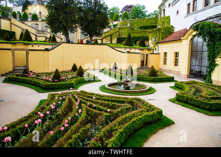 Die Vrtba Garten in Prag ist eines von mehreren feinen Hohen barocken