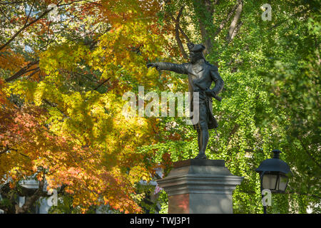 COMMODORE BARRY STATUE (© SAMUEL MURRAY 1906) INDEPENDENCE HALL YARD INDEPENDENCE MALL HISTORISCHES VIERTEL DOWNTOWN PHILADELPHIA PENNSYLVANIA USA Stockfoto