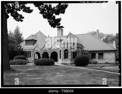 September 1966 ALLGEMEINE ANSICHT VON SÜDOSTEN (VORNE) Fassade - Pequot Bibliothek, 720 Pequot Straße, Southport, Fairfield County, CT Stockfoto