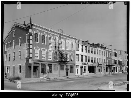 September 1971 ALLGEMEINE ANSICHT VON SÜDOSTEN DER GESAMTE BLOCK - Mulberry Street Block (gewerbliche Gebäude), 301-315 Mulberry Street, Madison, Jefferson County, IN Stockfoto