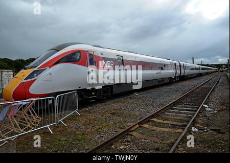 Die neue LNER Azuma 800 Klasse Intercity Express auf der Schiene Live! Die bahnindustrie Messe Juni 2019 20. Stockfoto