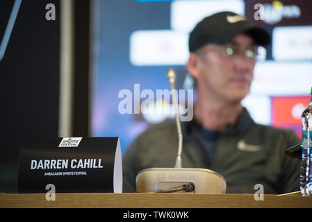 CLUJ, Rumänien - 14. JUNI 2019: Australische Tennis Trainer und Analyst für den Grand Slam Darren Cahill beantworten Fragen während der, drücken Sie BESPRE. Stockfoto