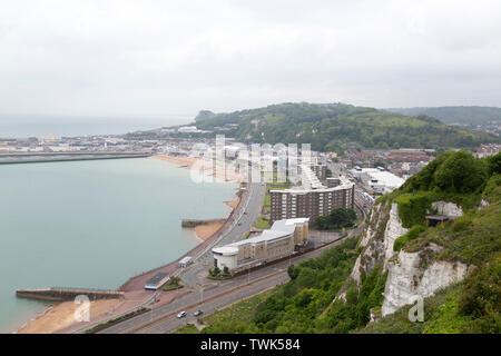 Anzeigen von Dover in Kent, England. Die küstenstadt ist der Speicherort einer Kanalübergreifenden Fährhafen. Stockfoto