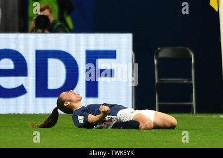 Maria Florencia Bonsegundo (Argentinien) (11) Jubel am Boden nach dem 3:3, 19.06.2019, Paris (Frankreich), Fußball, Wm 2019 die FIFA Frauen, Schottland - Argentinien, FIFA-BESTIMMUNGEN VERBIETEN DIE VERWENDUNG DER FOTOGRAFIE ALS BILD-SEQUENZEN UND/ODER QUASI-VIDEO. | Verwendung weltweit Stockfoto