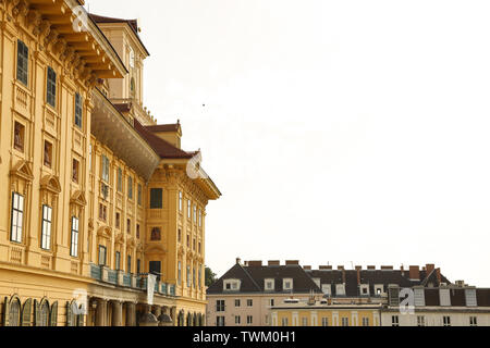 Die Vorderseite des Schloss Esterhazy in Eisenstadt (Burgenland, Österreich) Stockfoto