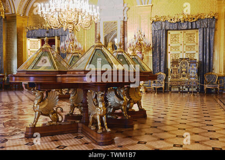 Innenraum der Gold Zeichnung - Zimmer, Apartments von Kaiserin Maria Alexandrowna, die Frau von Alexander II., in der Eremitage, St. Petersburg, Russland Stockfoto