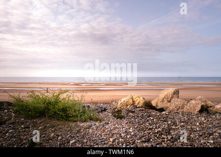 Die Sandstrände von Normandie, Frankreich bei Sonnenuntergang Omaha Strand bei Sonnenuntergang Stockfoto