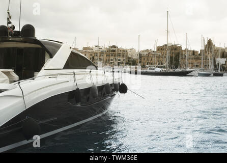 Luxus Yacht günstig an Manoel Island, Malta Stockfoto