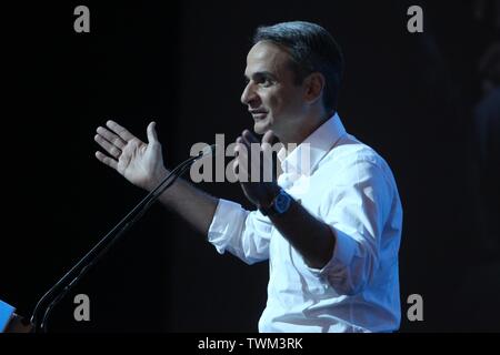 Athen, Griechenland. Juni, 2019 21. Griechische Opposition Partei Neue Demokratie Führer Kyriakos Mitsotakis spricht während der Präsentation seiner Plattform. Griechenland ist auf dem richtigen Weg für eine allgemeine Wahl Juli 7, drei Monate vor dem Zeitplan. (Bild: © aristidis VafeiadakisZUMA Draht) Stockfoto