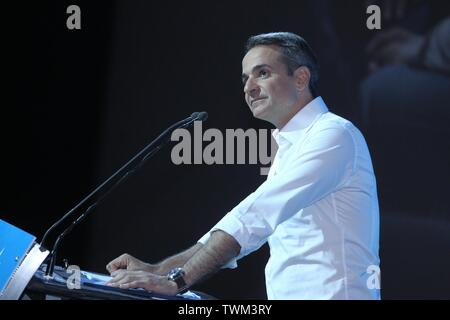 Athen, Griechenland. Juni, 2019 21. Griechische Opposition Partei Neue Demokratie Führer Kyriakos Mitsotakis spricht während der Präsentation seiner Plattform. Griechenland ist auf dem richtigen Weg für eine allgemeine Wahl Juli 7, drei Monate vor dem Zeitplan. (Bild: © aristidis VafeiadakisZUMA Draht) Stockfoto