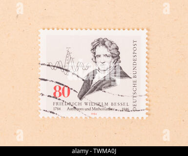 Deutschland - ca. 1984: ein Stempel gedruckt in Deutschland zeigt Friedrich Wilhelm Bessel, ca. 1984 Stockfoto