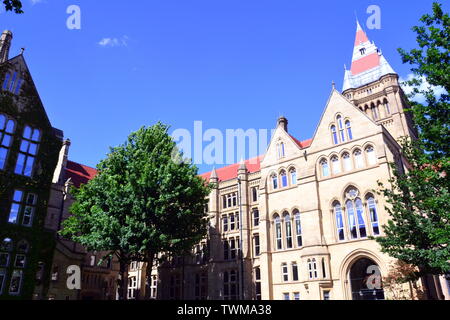 Die Universität von Manchester, Greater Manchester, UK, hält einen Bachelor Tag der offenen Tür am 21. Juni 2019, die er als "die Chance, mehr über die Herausforderungen, Möglichkeiten und Chancen, die mit dem akademischen und sozialen Leben, an der Universität von Manchester zu finden - und unsere lebhaften Campus und aufregende Stadt erkunden. Stockfoto