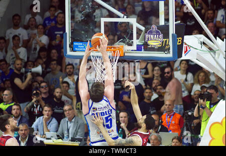 Sassari, Italien, 20. Juni 2019. Endspiel LBA (Lega Basket Italia) Match 6 zwischen UMANA REYER VENEZIA VS DINAMO BANCO DI SARDEGNA SASSARI an Palaserradi Stockfoto