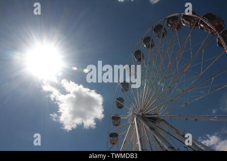 Newcastle upon Tyne, Großbritannien. 21 Jun, 2019. Die hoppings Kirmes auf Newcastle's Town Moor Europas größte und beste Kirmes. Credit: DavidWhinham/Alamy Credit: David Whinham/Alamy leben Nachrichten Stockfoto