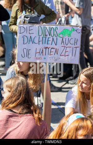 Erste internationale Klimaschutz Demonstration, Klima, Streik, die Bewegung Freitags für Zukunft, in Aachen, mit Zehntausenden participan Stockfoto