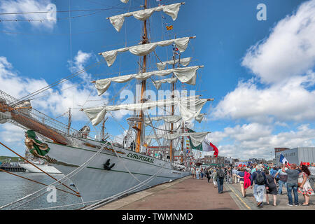 Scheveningen, Niederlande. Juni, 2019 21. SCHEVENINGEN - 21-06-2019, Segeln Scheveningen Tag 2, crew Parade und Preisverleihung Credit: Pro Schüsse/Alamy leben Nachrichten Stockfoto