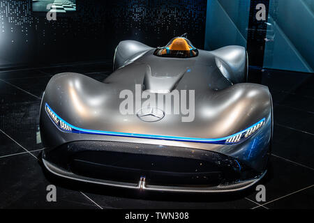 Paris, Frankreich, 02.Oktober, Mercedes Konzept EQ Silver Arrow, 2018 Intelligenz, Mondial Paris Motor Show, Prototyp von Mercedes Benz Stockfoto