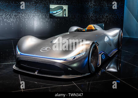 Paris, Frankreich, 02.Oktober, Mercedes Konzept EQ Silver Arrow, 2018 Intelligenz, Mondial Paris Motor Show, Prototyp von Mercedes Benz Stockfoto