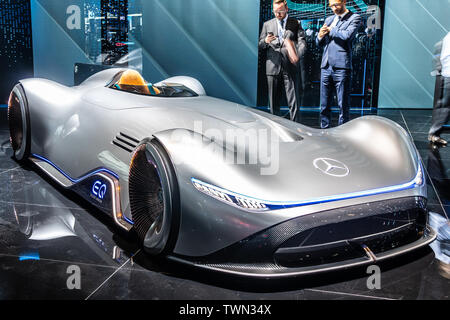 Paris, Frankreich, 02.Oktober, Mercedes Konzept EQ Silver Arrow, 2018 Intelligenz, Mondial Paris Motor Show, Prototyp von Mercedes Benz Stockfoto