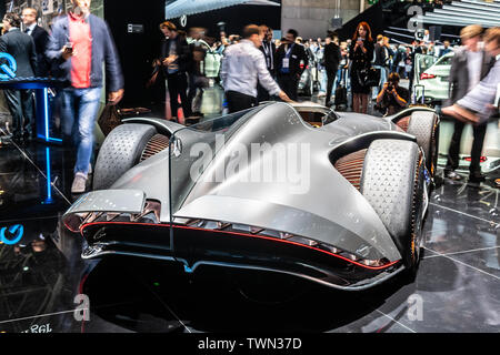 Paris, Frankreich, 02.Oktober, Mercedes Konzept EQ Silver Arrow, 2018 Intelligenz, Mondial Paris Motor Show, Prototyp von Mercedes Benz Stockfoto