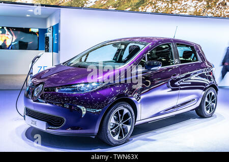 Paris, Frankreich, Okt 2018 elektrische Renault Zoe ZE 40, 41 kWh Lithium-Ionen-Batterie, Mondial Paris Motor Show, supermini Elektroauto von Renault produziert Stockfoto