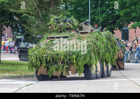 AUGUSTDORF/Deutschland - Juni 15, 2019: Deutsche gepanzerte Fahrzeug GTK Boxer Laufwerke auf eine Taktik, die Demonstration an öffentliche Veranstaltung Tag der Bundesweh Stockfoto