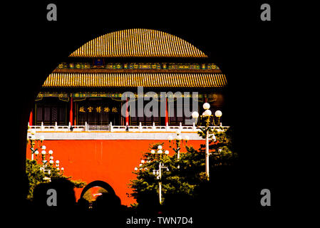 Der torbogen der Eingang des Palastmuseums in Beijing Stockfoto