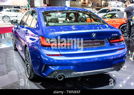Paris, Frankreich, 06.Oktober, 2018 Blau metallic Alle neuen BMW 3er Limousine Berline330i bei Mondial Paris Motor Show, 7. Gen, G20 von BMW hergestellt Stockfoto