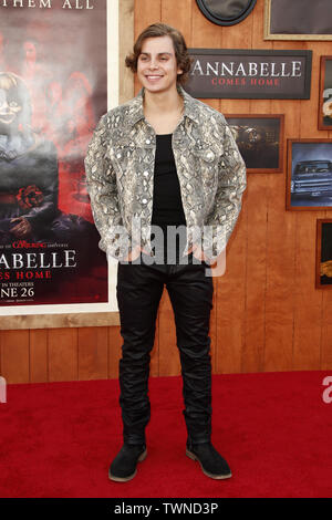 Juni 20, 2019 - Westwood, CA, USA - LOS ANGELES - Jun 20: Jake T Austin an der ''Annabelle kommt nach Hause'' Premiere im Village Theatre am 20. Juni 2019 in Westwood, CA (Credit Bild: © Kay Blake/ZUMA Draht) Stockfoto