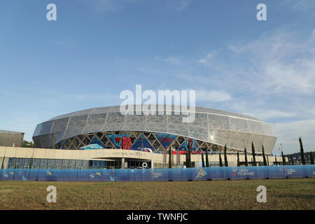 Nizza, Frankreich. Juni, 2019 19. Stade de Nice Fußball: genrral Ansicht außerhalb des Stadions vor der FIFA Frauen-WM Frankreich 2019 Gruppe D Match zwischen Japan und England in Stade de Nice in Nizza, Frankreich. Quelle: LBA/Alamy leben Nachrichten Stockfoto