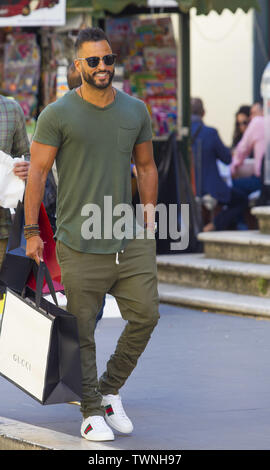 Ricky Whittle, Shopping in Rom, Italien Mit: Ricky Whittle Wann: 17. Mai 2019 Credit: IPA/WENN.com ** Nur für die Veröffentlichung in Großbritannien, den USA, Deutschland, Österreich, Schweiz ** verfügbar Stockfoto