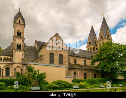 KOBLENZ - DEUTSCHLAND - 11. Juni 2019: Die Basilika St. Kastor ist die älteste Kirche in Koblenz im Bundesland Rheinland-Pfalz. Es ist locat Stockfoto