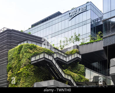 Singapur-11 Mai 2019: Singapur FUNAN digitales Produkt Shopping Mall neue Fassade Ansicht Stockfoto