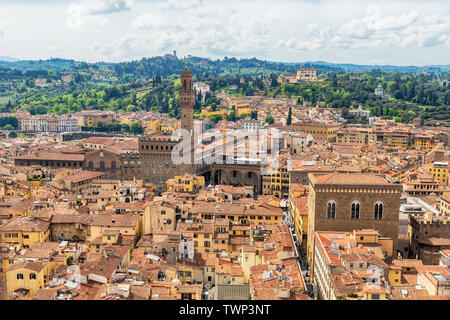 Blick vom Glockenturm von Giotto, Palazzo Vecchio und das historische Zentrum in Florenz Stockfoto