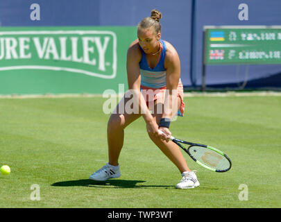 Freya Christie (GBR) spielen in der ersten Qualifikationsrunde des Natur Tal International, Devonshire Park, Eastbourne, Großbritannien. Am 22. Juni 2019 Stockfoto