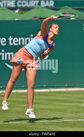 Freya Christie (GBR) spielen in der ersten Qualifikationsrunde des Natur Tal International, Devonshire Park, Eastbourne, Großbritannien. Am 22. Juni 2019 Stockfoto