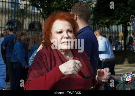 Paris, Frankreich. Juni, 2019 21. Regine Choukroun besucht die Fete Des Tuileries am 21 Juni, 2019 in Paris, Frankreich. Stockfoto