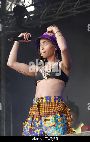 Sefton Park, Liverpool, Großbritannien. Am 22. Juni 2019. Thandiwe Sala von Brooklyn - gegründete Hip-Hop-Gruppe Oshun aus Thandiwe und Niambi Sala, auf der Bühne am 2019 Afrika Oye Music Festival in Liverpools Sefton Park. Das kostenlose Festival ist das größte Feier der BRITISCHEN afrikanische und karibische Musik und Kultur und zieht Tausende von Menschen über das Wochenende. Credit: Ken Biggs/Alamy Leben Nachrichten. Stockfoto