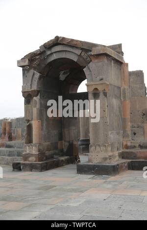 In Armenien zvartnots die alten Gebäude und historische Stätte von der UNESCO schützen Stockfoto