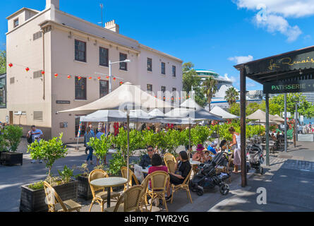 Cafe und Markt auf Argyle Street im Stadtteil The Rocks, Sydney, New South Wales, Australien Stockfoto