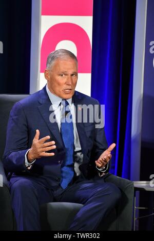 Demokratische Präsidentschaftskandidaten reg. Jay Inslee Adressen die geplante Elternschaft Action Fund Kandidaten Forum Juni 22, 2019 in Columbia, South Carolina. Ein Schiefer von 20 demokratischen Präsidentenkämpfer adressieren die Versammlung der Anhänger der reproduktiven Rechte. Stockfoto